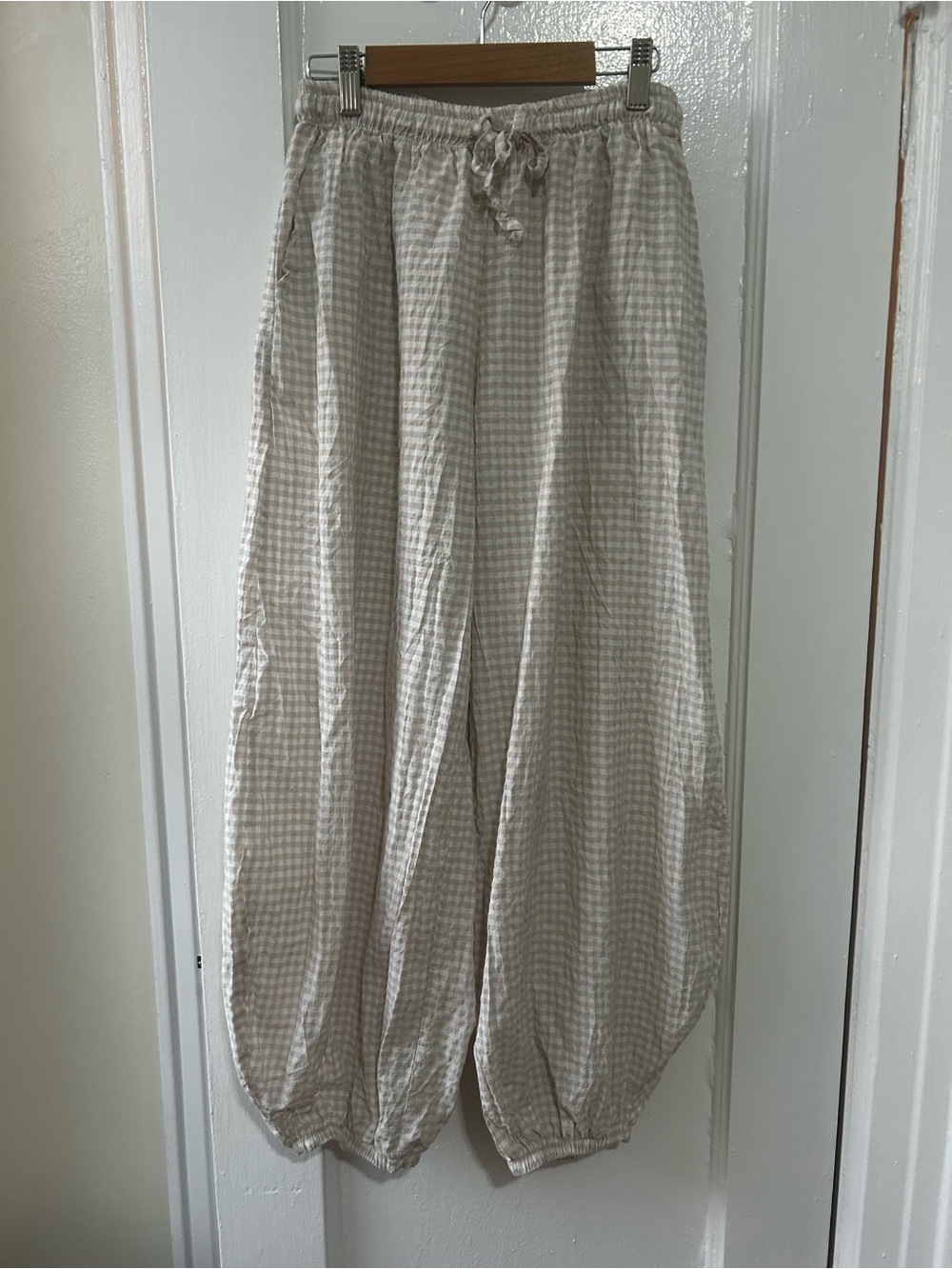 Beige Gingham Elastic Waist harem pants